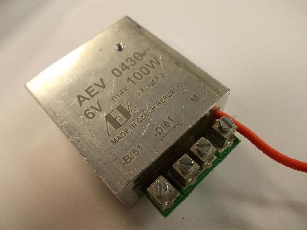 Electronic Voltage Regulator AEV 6V 100W Negative