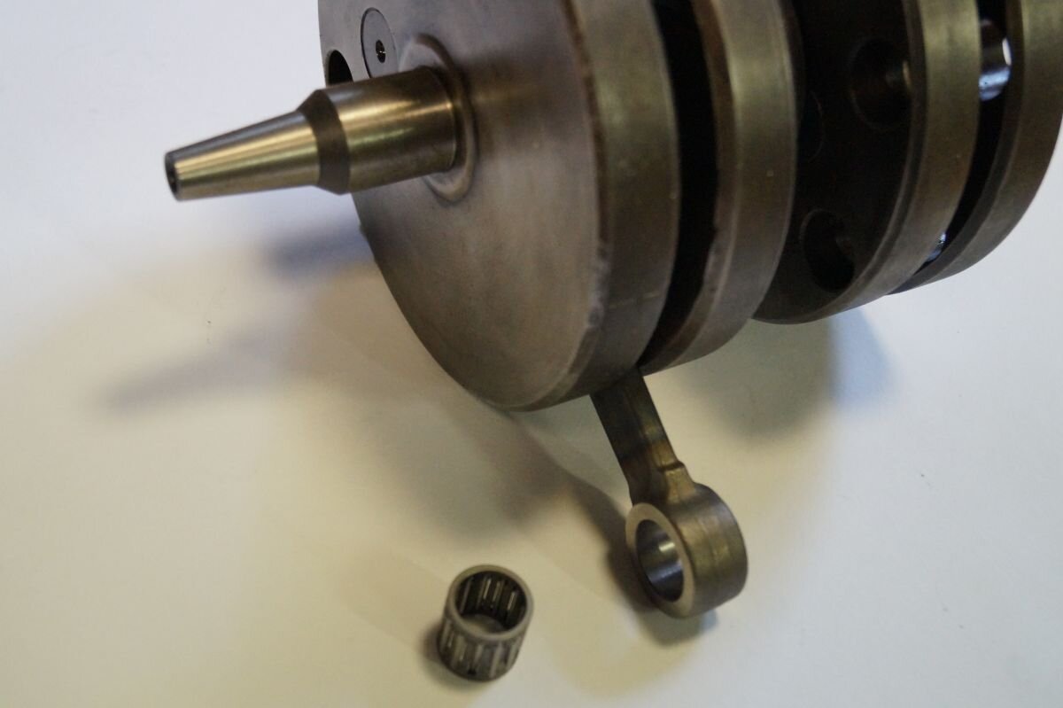 Crankshaft Jawa 350 Rebuilt 16mm Needle Bearing