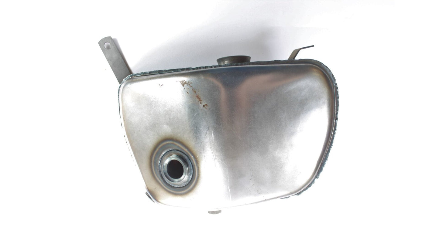 Oil tank Jawa Californian with external thread