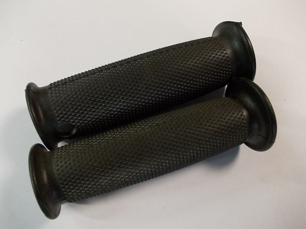 Handlebar rubber grips - "pineapple" style