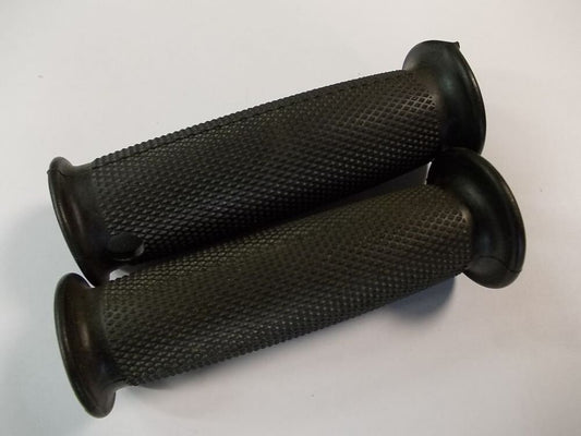 Handlebar rubber grips - "pineapple" style