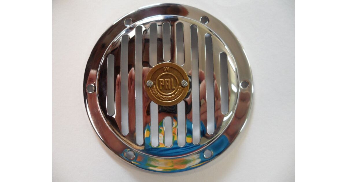 Chrome Horn Grille Jawa Kývačka Gold Badge