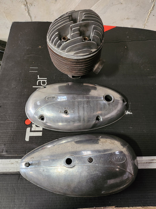 Jawa 353 head, Cylinder with Almet 0.75 piston,studds, clutch and magnet cover- used