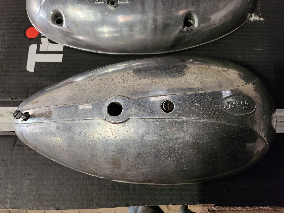 Jawa 353 head, Cylinder with Almet 0.75 piston,studds, clutch and magnet cover- used