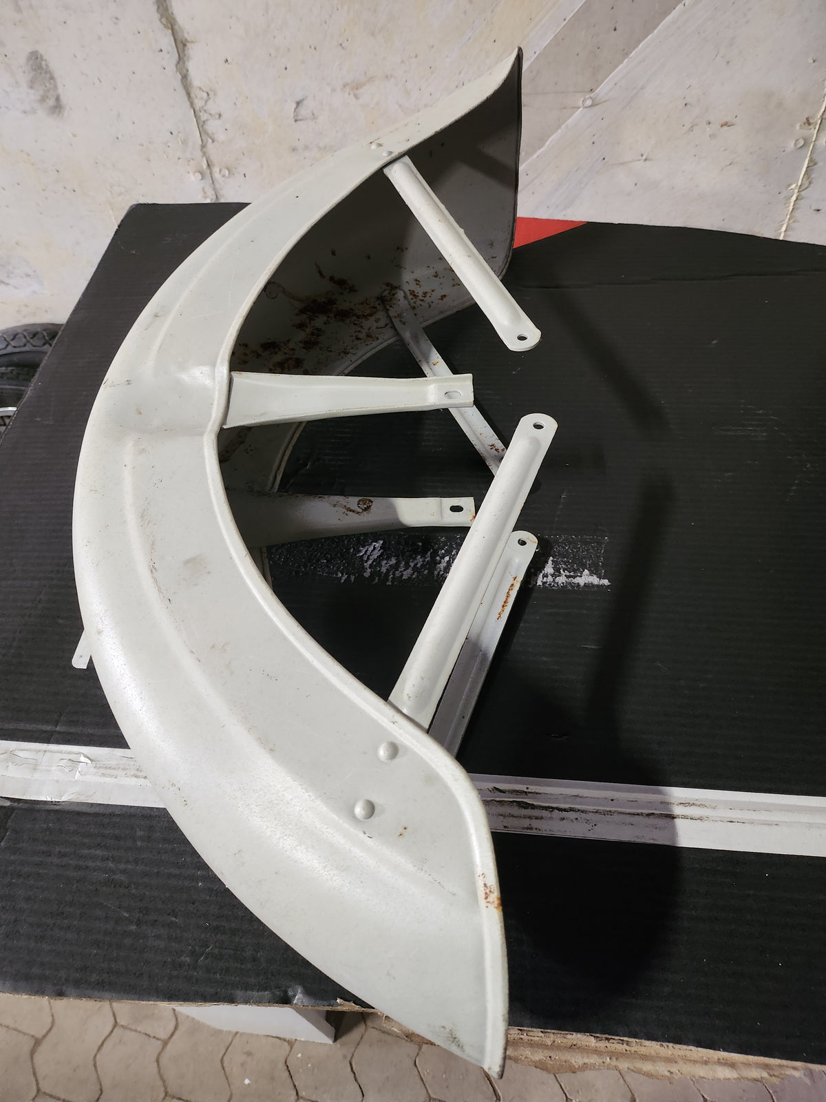Jawa 353/354, Yezdi Model-B Front Mudguard