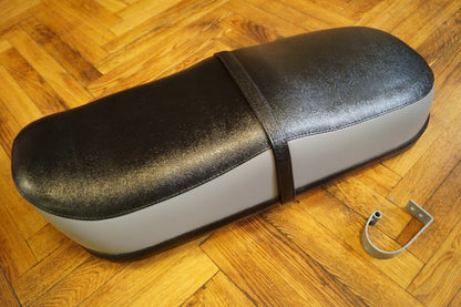 Seat ČZ scooter 501 502 Prase, black-grey