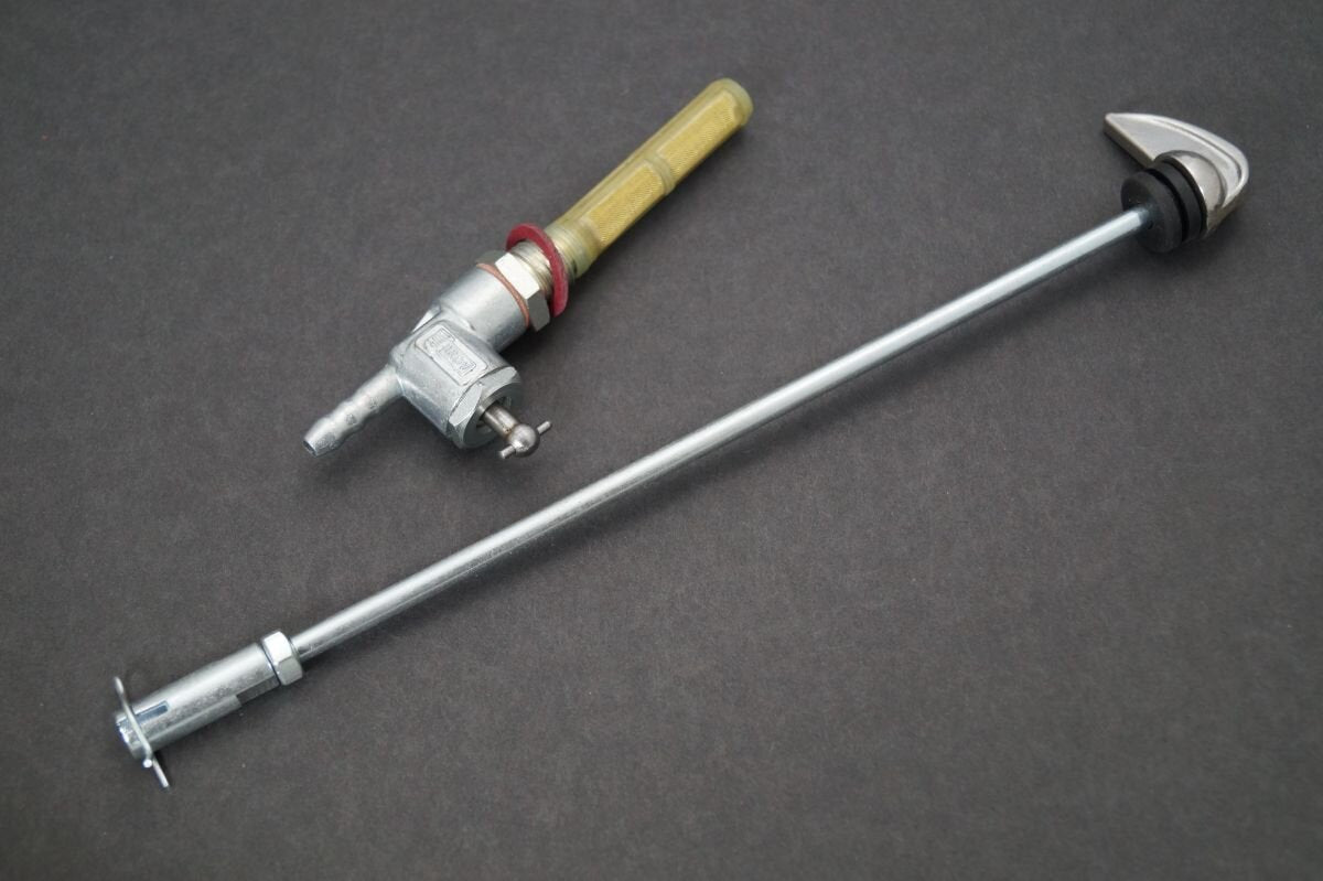 Fuel tap with control ČZ 502 505