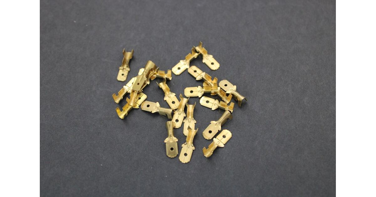 Flat Connector Male 2.5mm Brass