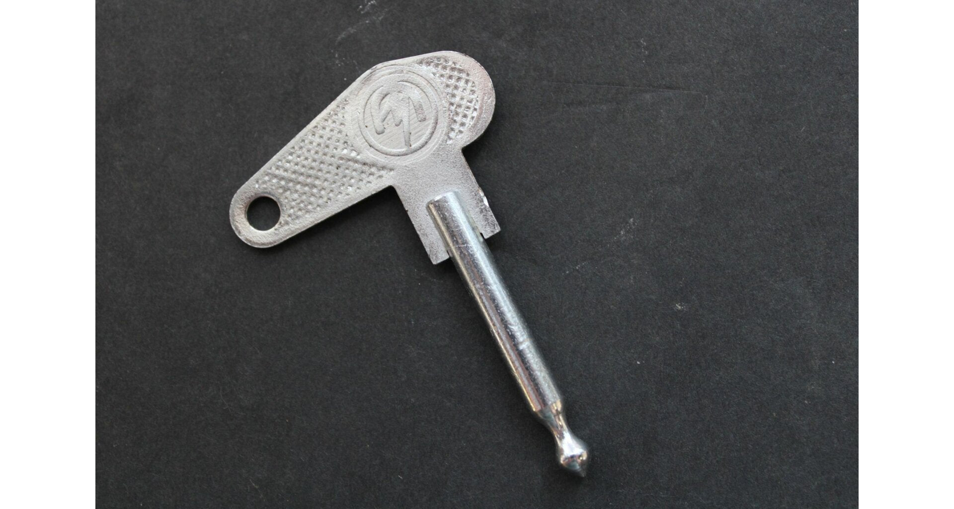 Bosch key, ignition switch key Magneton