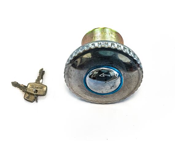 EMGO Lockable Fuel Tank Cap JAWA
